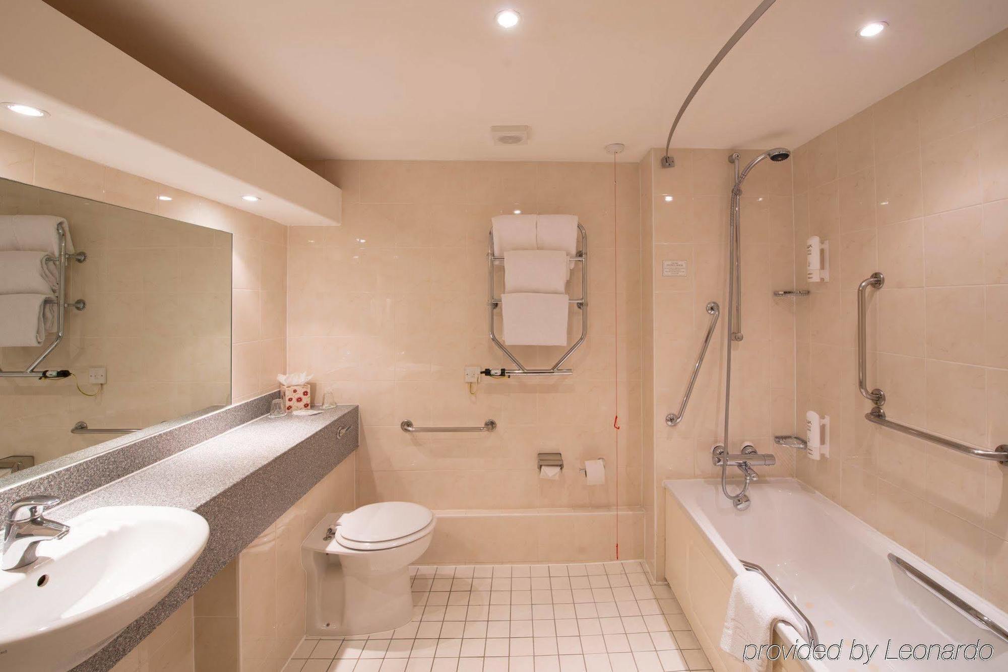 Northampton West M1 Junc 16, An Ihg 4* Flore