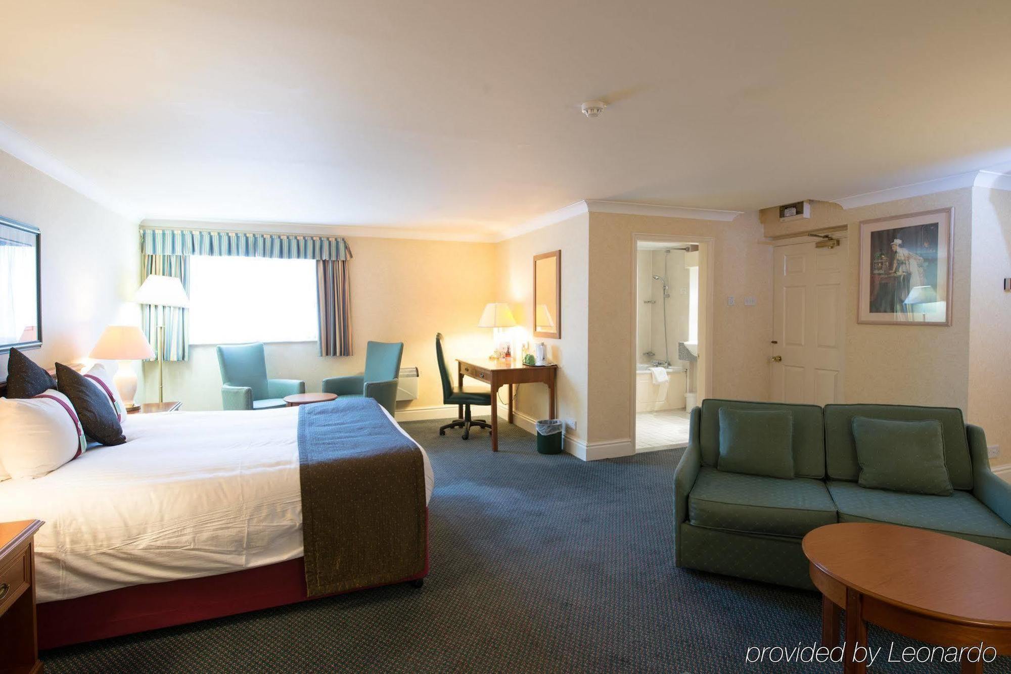 Northampton West M1 Junc 16, An Ihg